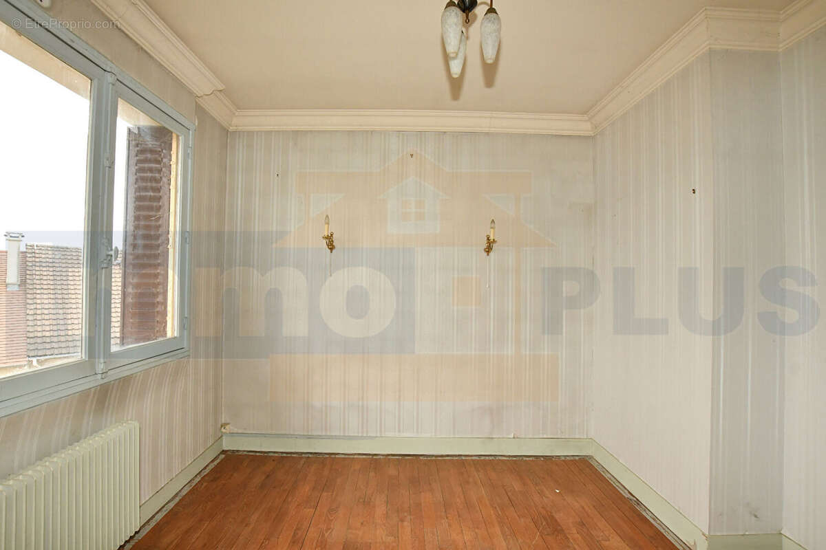 Maison à BOIS-D'ARCY