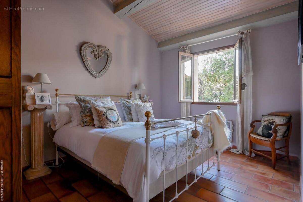 Villa avec piscine  CEYRESTE (13) - photo 17