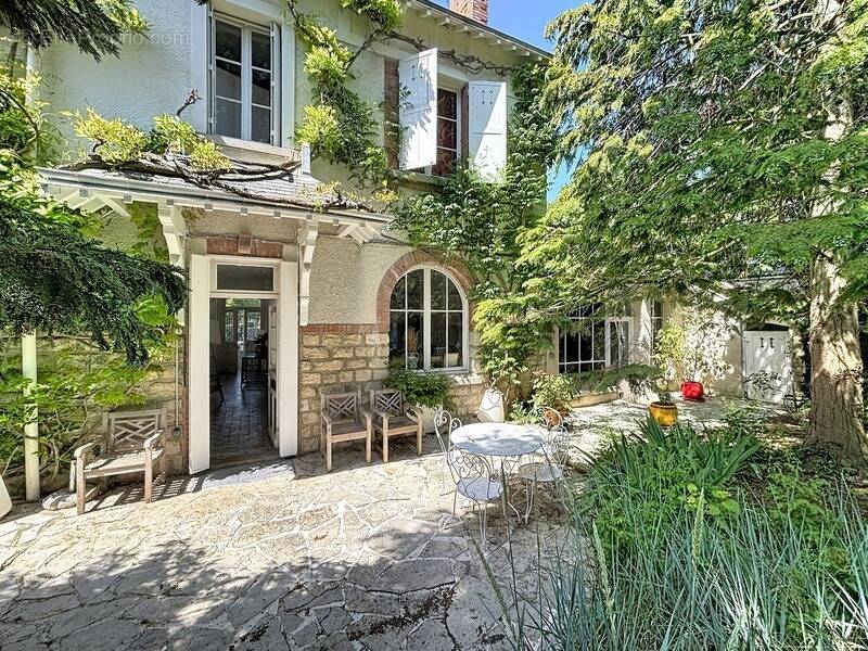 Maison à GUEUX