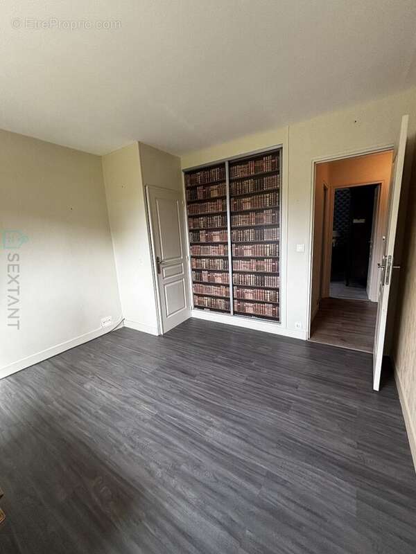 Appartement à LE MESNIL-ESNARD