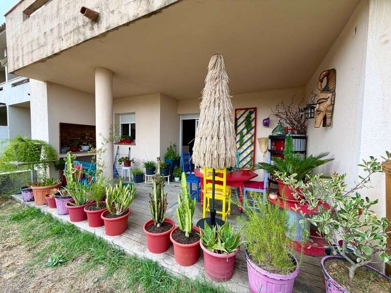 À VENDRE FAVONE – Appartement T3 de 62,10 m² en rez-de-jardin avec vue mer - photo 7