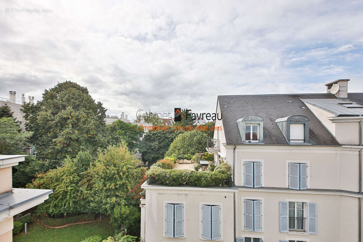 Appartement à LE PLESSIS-ROBINSON