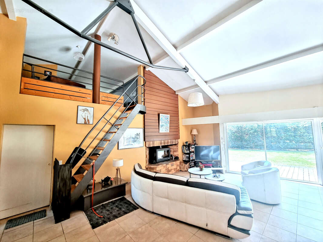 Maison à LIT-ET-MIXE