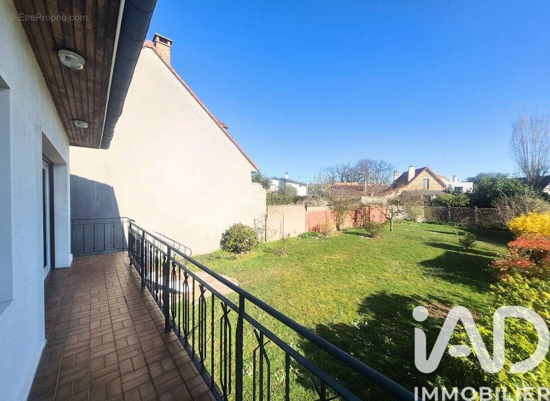 Photo 2 - Maison à SAINTE-GENEVIEVE-DES-BOIS