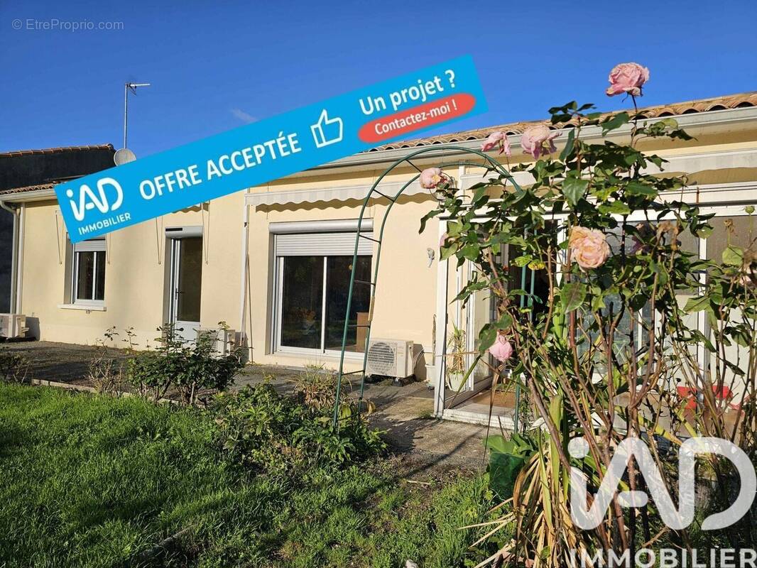 Photo 1 - Maison à LE BOURDET