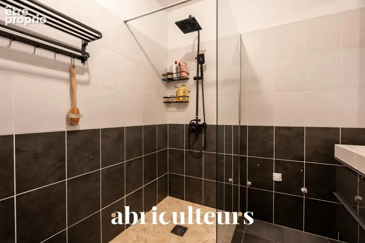 Gardanne (13120) : Appartement T3 en rez-de-jardin avec terrasse et box fermé - photo 9