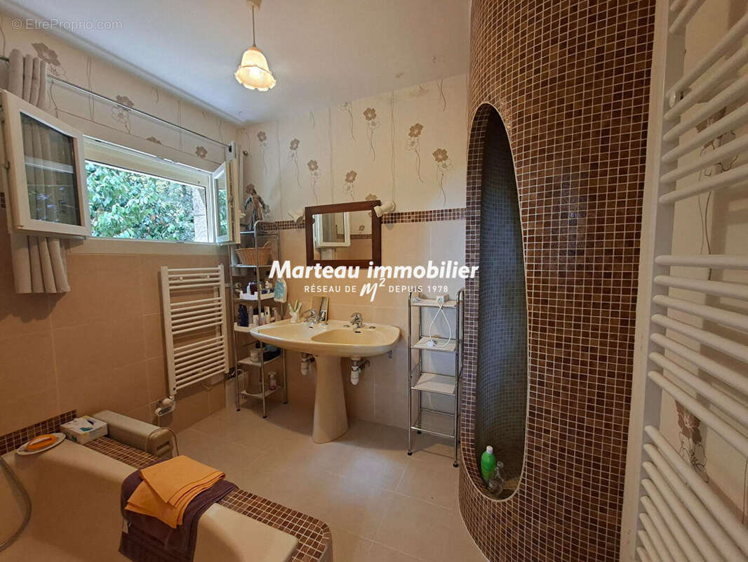 Maison familiale au coeur de la nature - À seulement 10 minutes du Mans (secteur Lavardin / Aigné) - photo 8