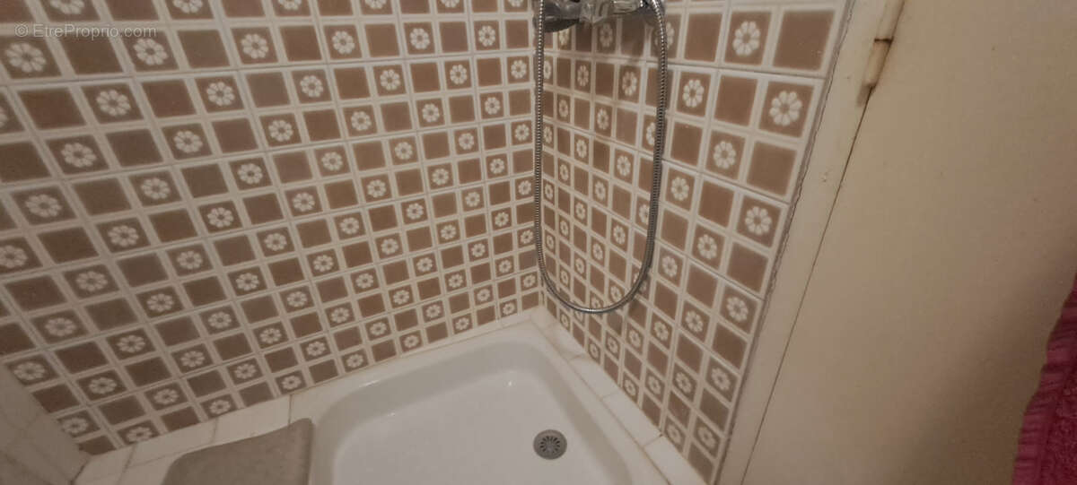 Maison à PEGAIROLLES-DE-L'ESCALETTE