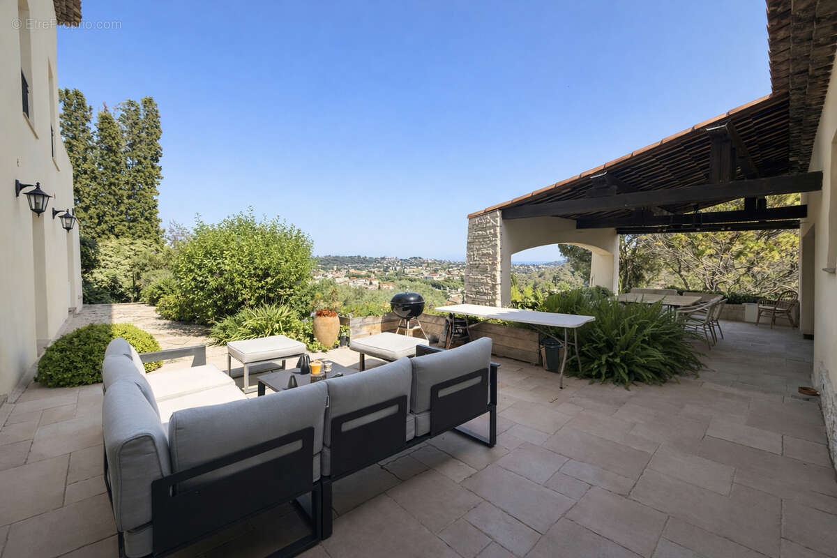 Maison à LA COLLE-SUR-LOUP