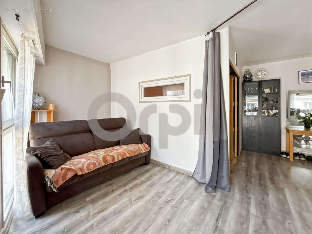 Appartement à PARIS-4E