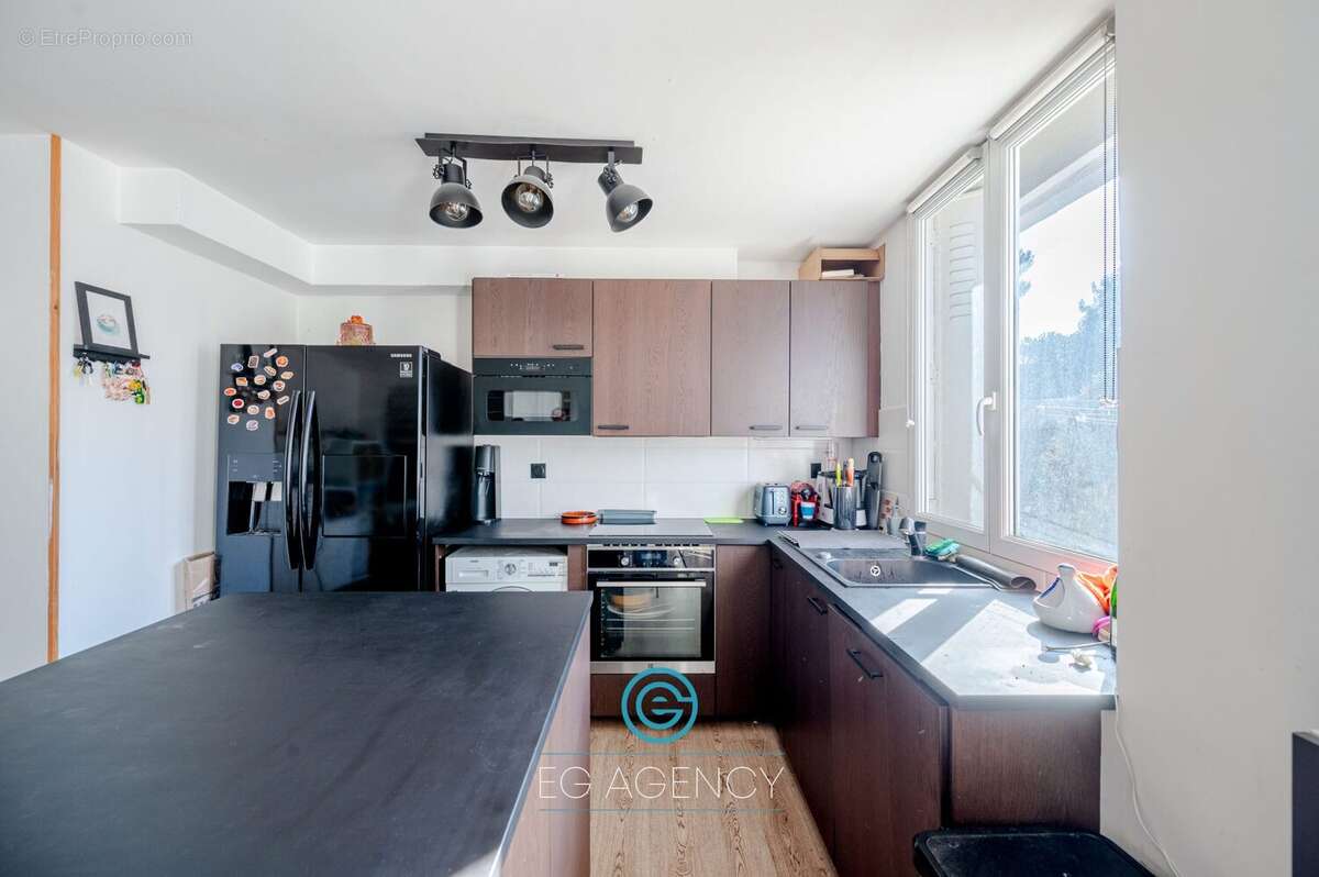 Appartement à MARSEILLE-9E