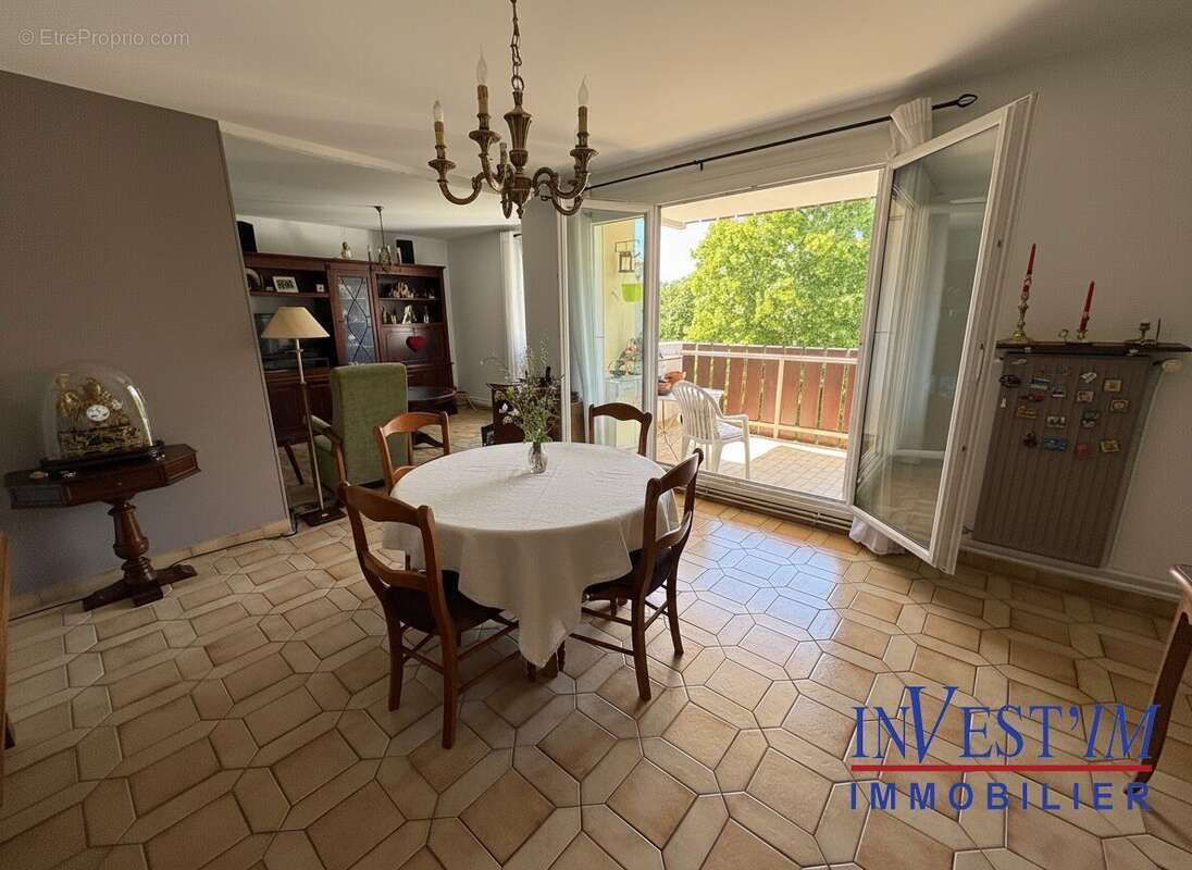 Appartement à OULLINS