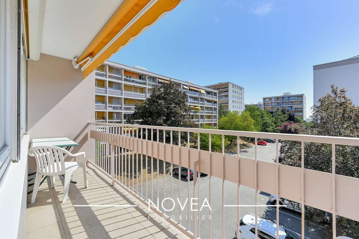 Appartement 81 m² à Oullins  - photo 4