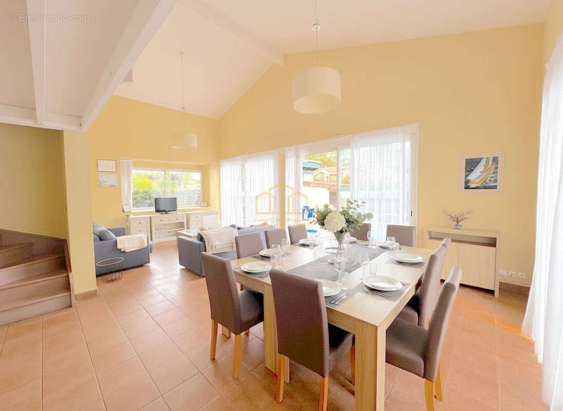 Maison T5 avec piscine à vendre au Golf de Gujan-Mestras - photo 4