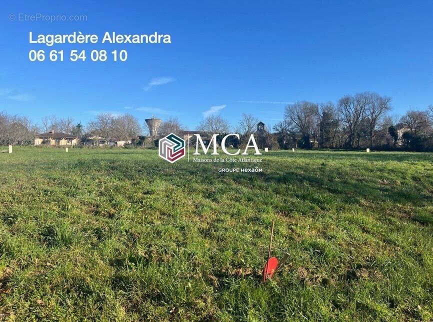 Photo Terrain à Beauziac au prix de 26 100€