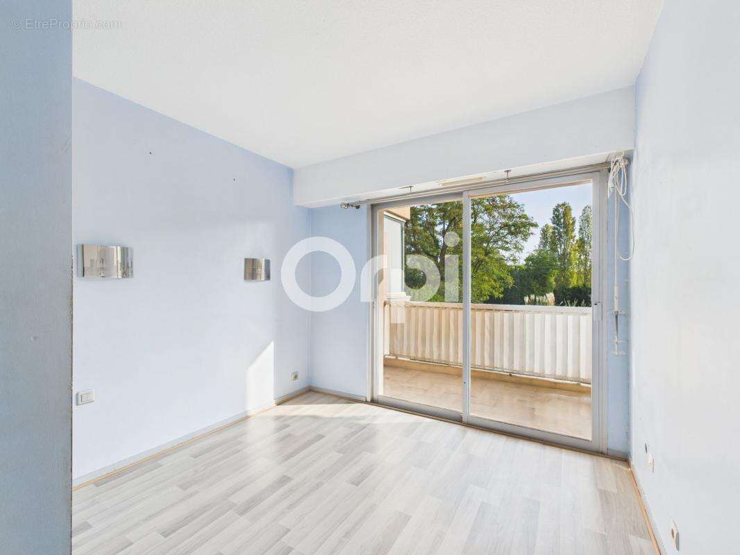 Appartement à MANDELIEU-LA-NAPOULE