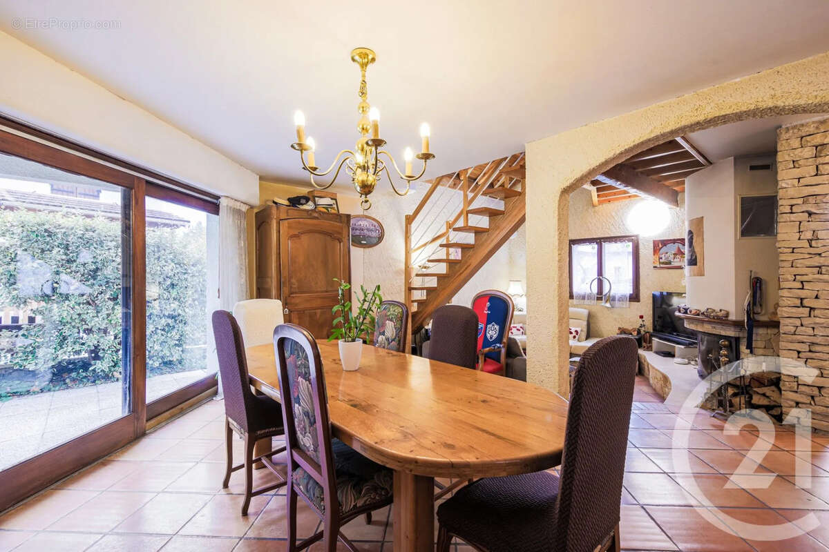 Maison 149 m² à Echirolles  - photo 6