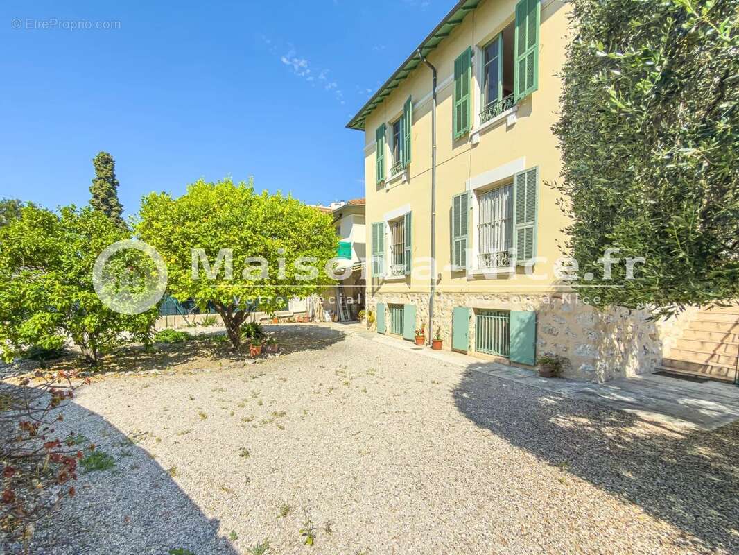 Maison 180 m² à Nice  - photo 3