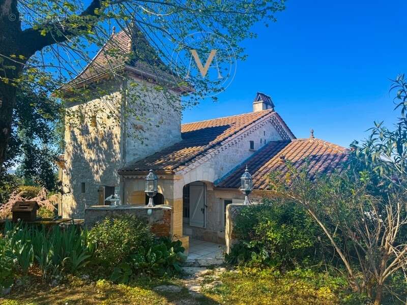 Maison à MONTAYRAL
