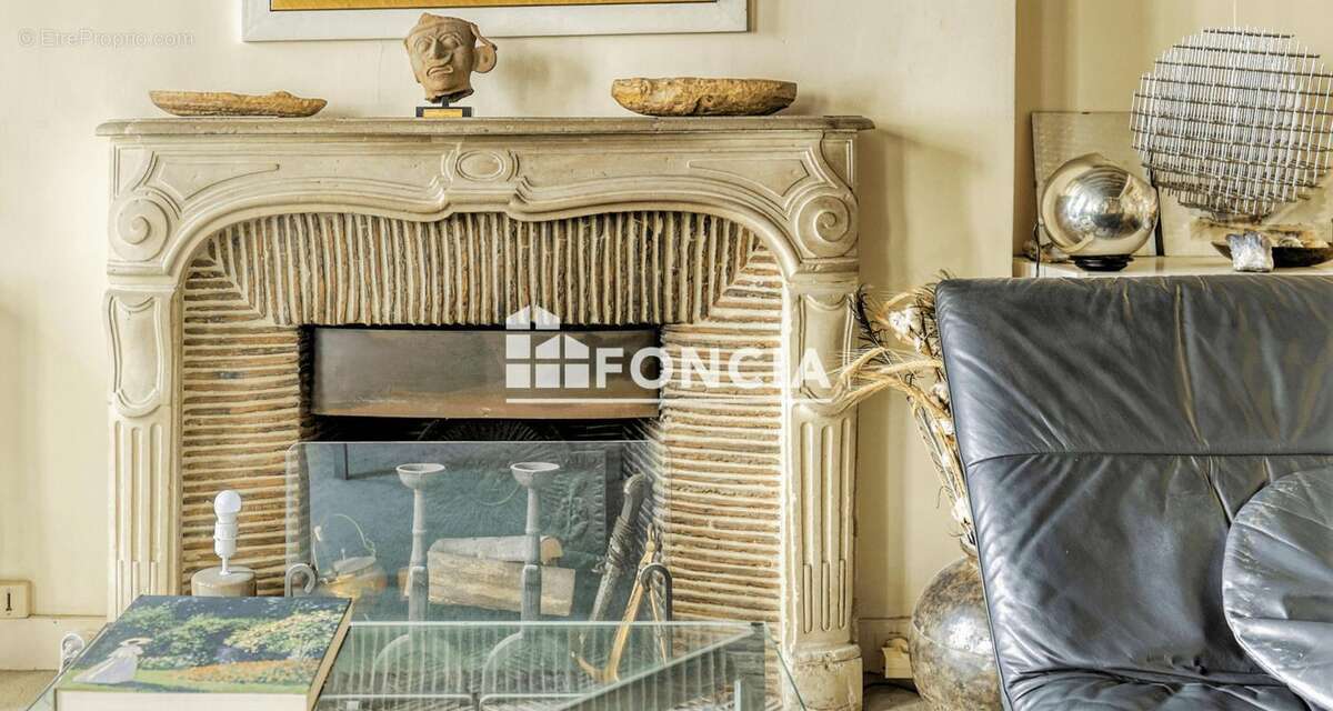 Appartement à PARIS-4E