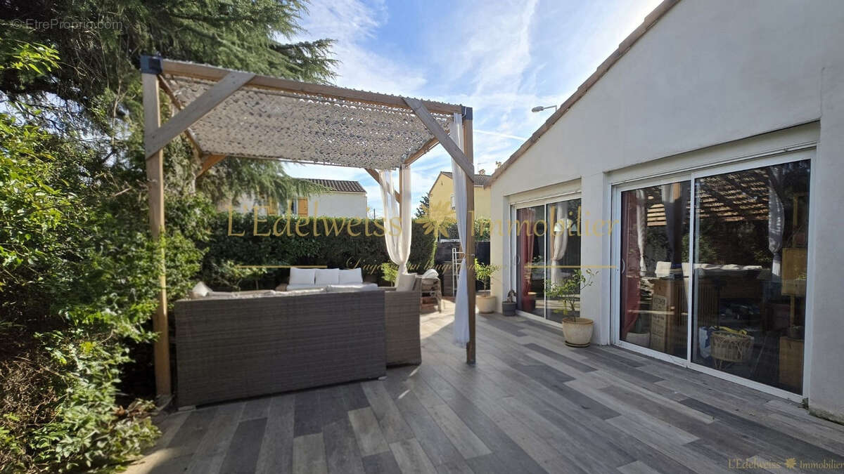 Maison à BOUILLARGUES