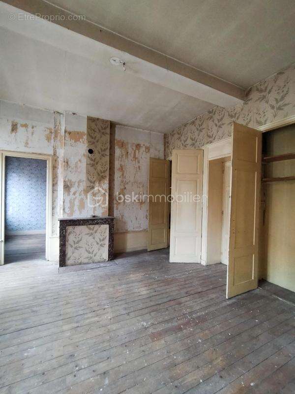 Appartement à THIZY