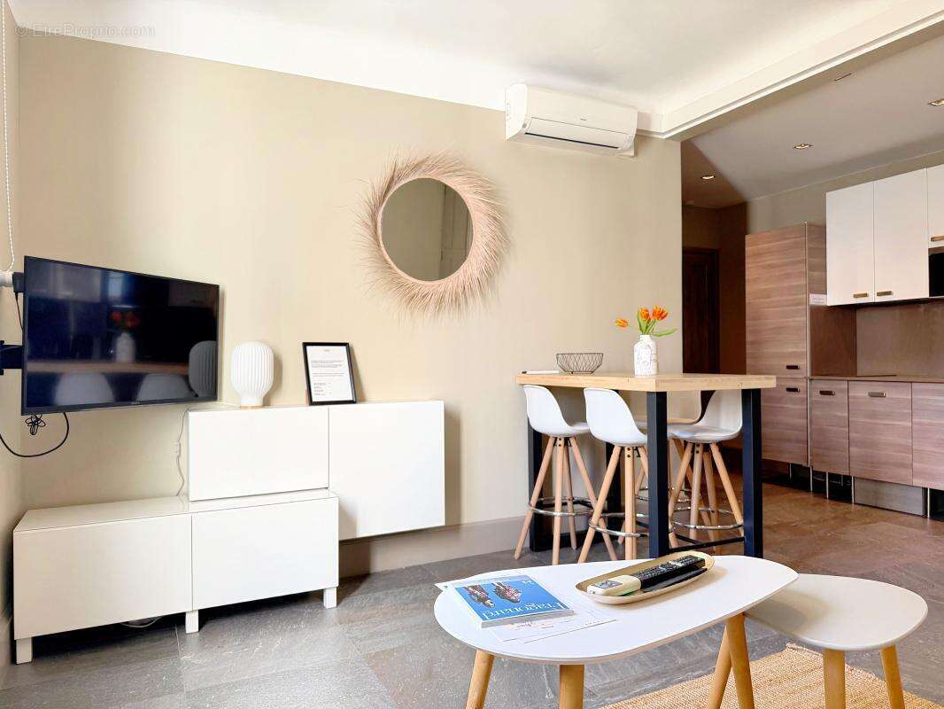 Cannes banane – 2 pièces 34 m2 rénové à neuf à deux pas de la croisette - photo 3