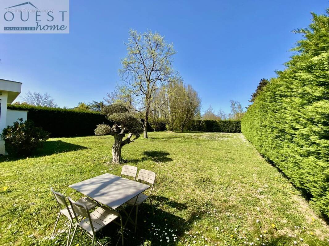 Maison à CHARBONNIERES-LES-BAINS