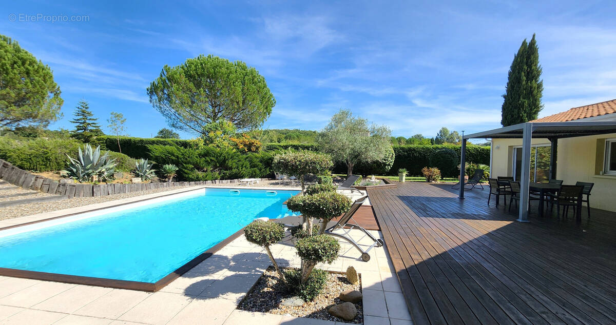 Maison à BIRAC-SUR-TREC