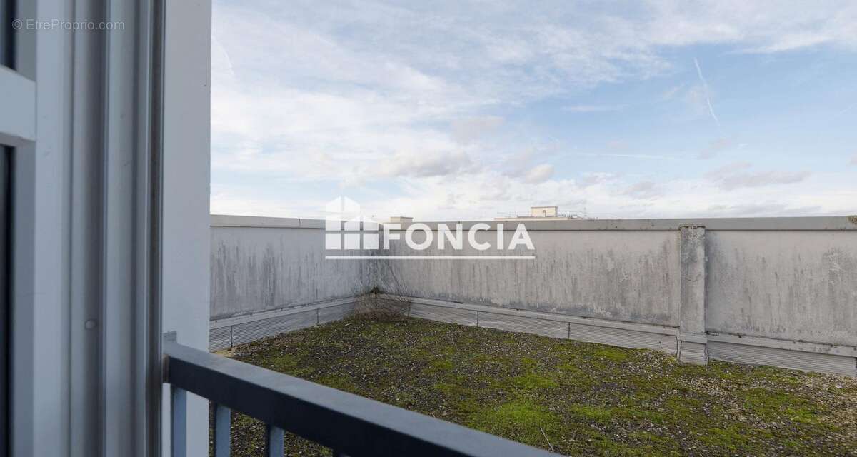 Appartement à DAMMARIE-LES-LYS