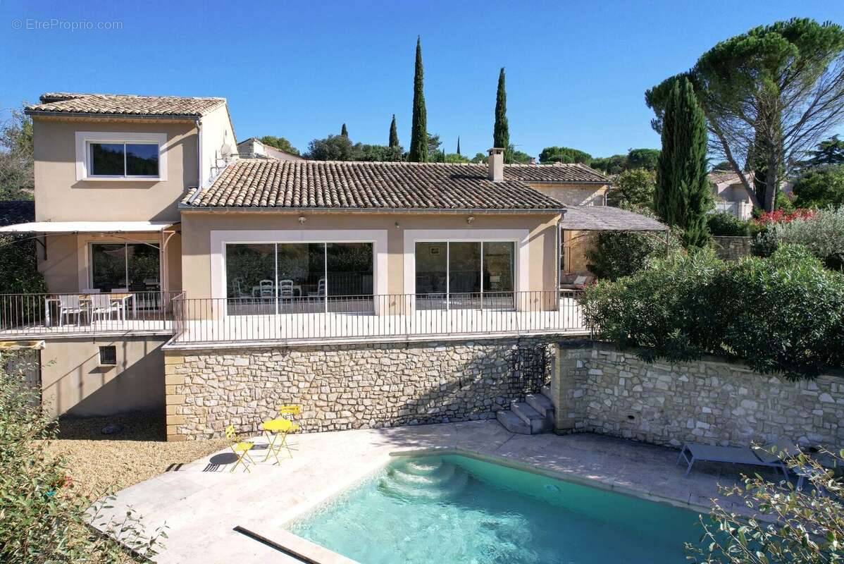 Maison à UZES