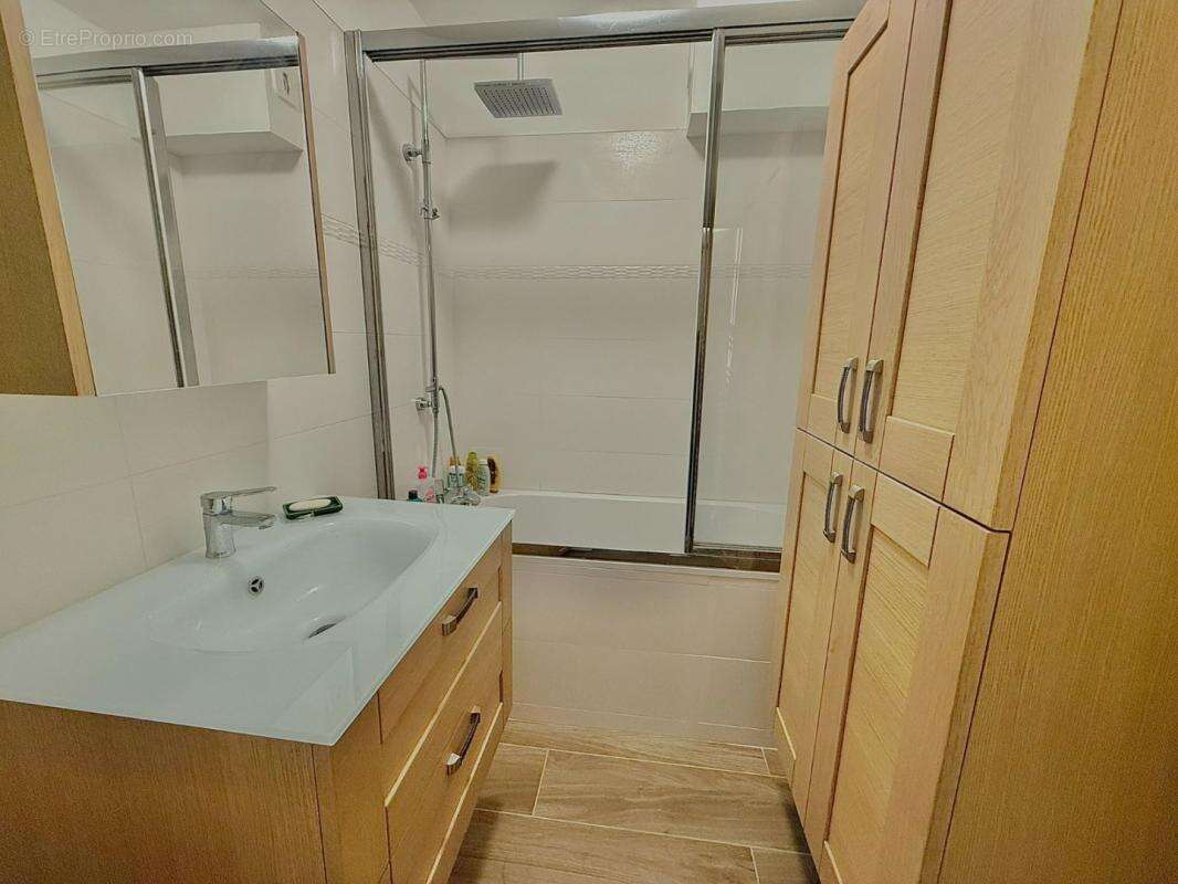 Appartement à NESLES