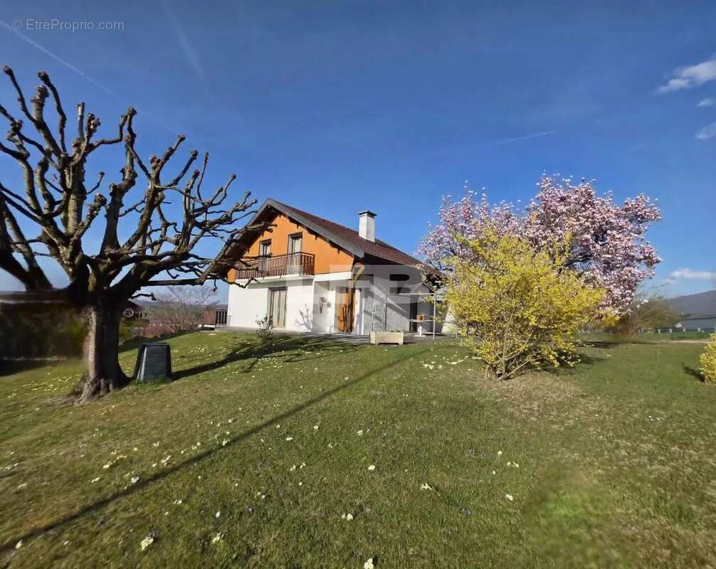 Maison à ALBY-SUR-CHERAN