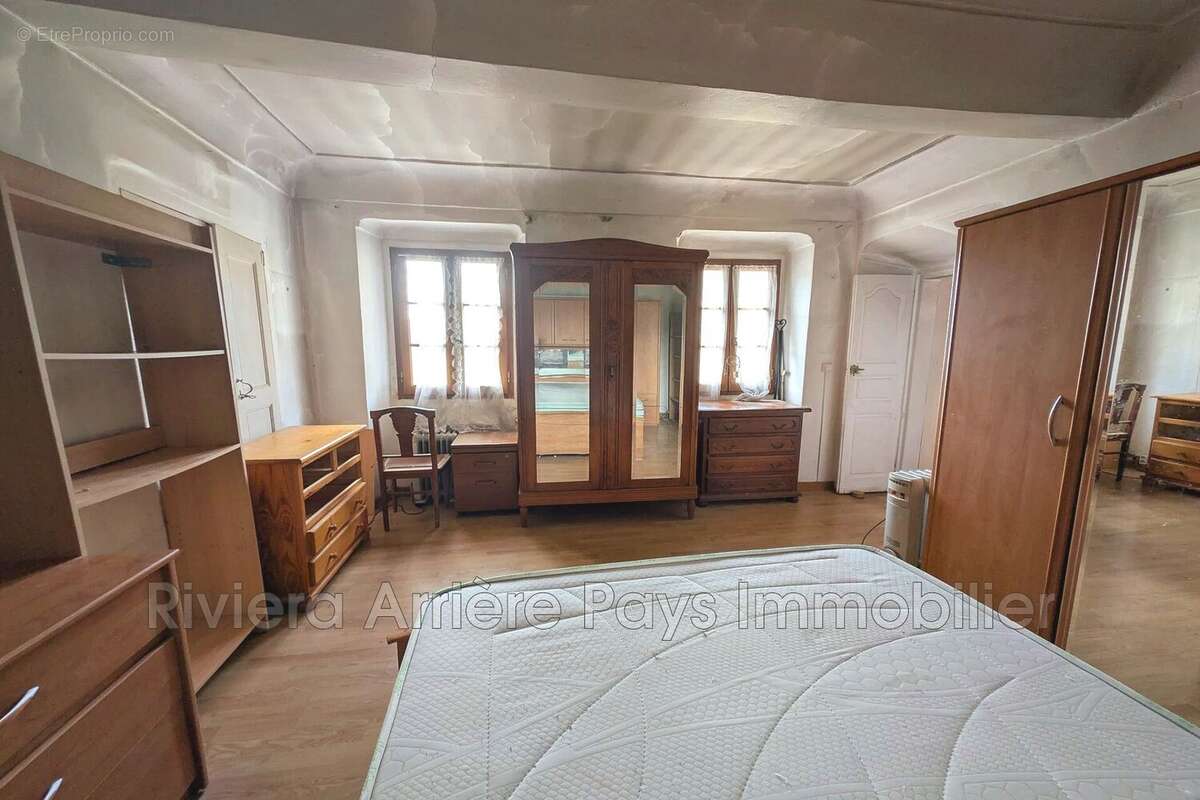 Appartement à UTELLE
