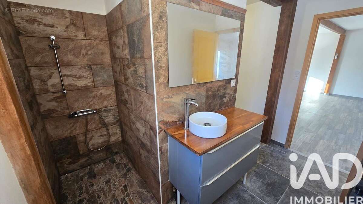 Photo 6 - Maison à CHARBONNIERES-LES-VARENNES