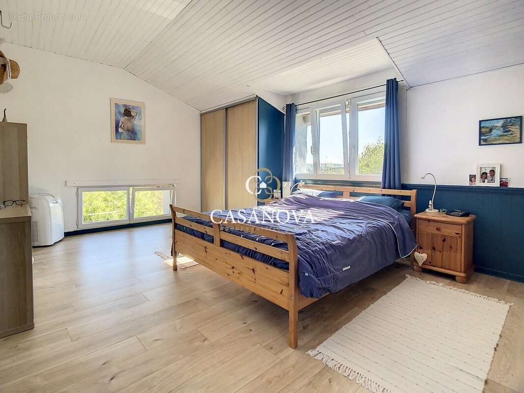 Point de VUE PANORAMIQUE. Bâti de CARACTERE avec piscine et 250 m² habitables et possibilité de projet touristique (chambres d'h - photo 34