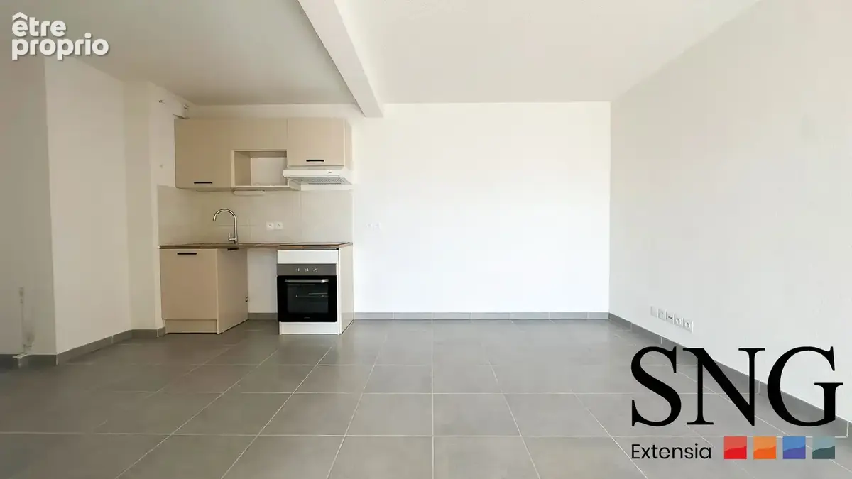 Appartement 57 m² à Nimes  - photo 2