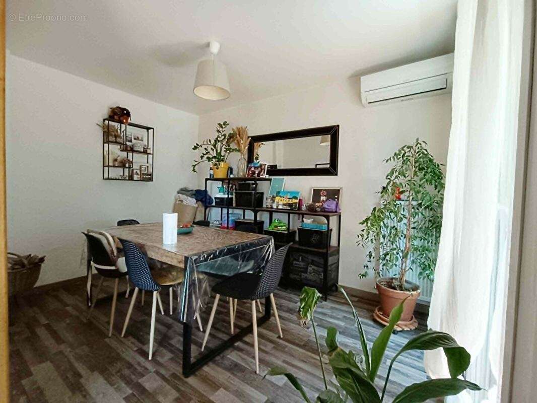 Appartement Istres 4 pièce(s) 90 m2 avec Balcon ET CAVE - photo 5