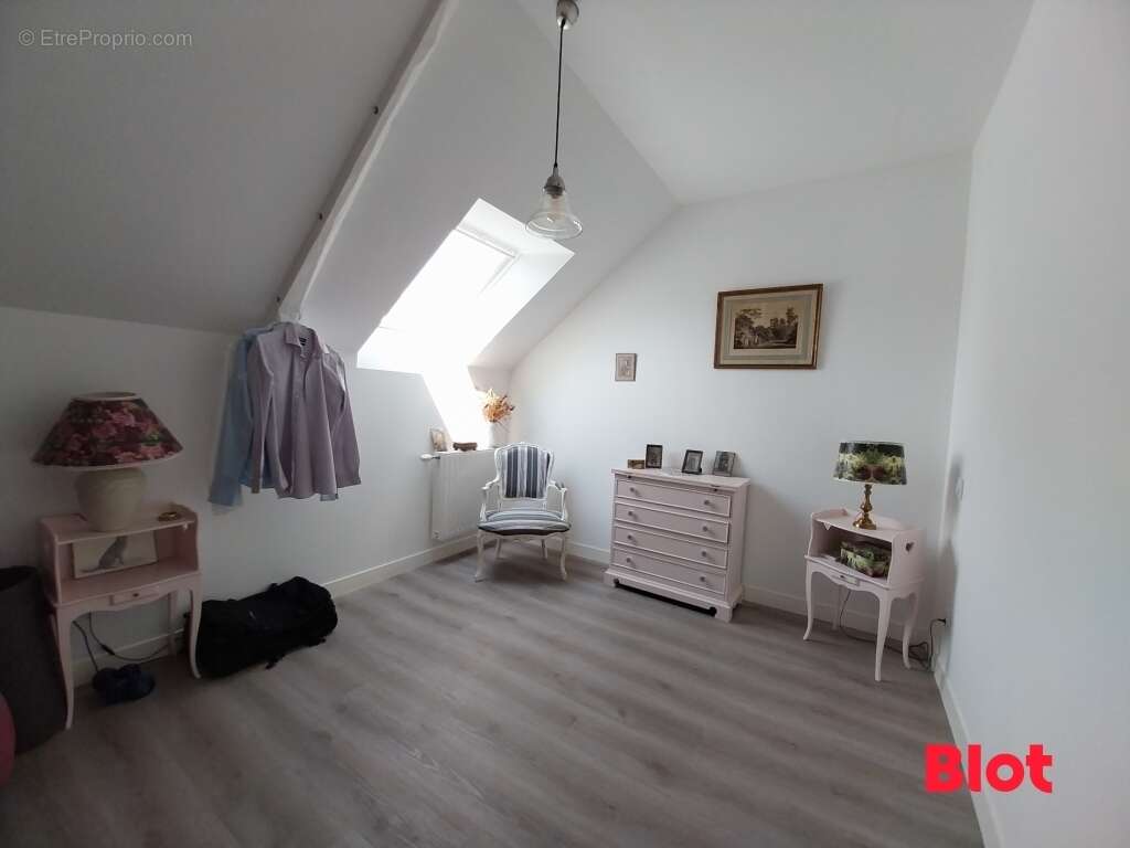 Maison 170 m² à Plouer-Sur-Rance  - photo 8