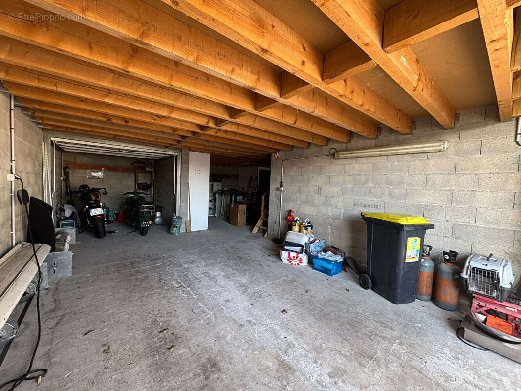 Maison à VILLENEUVE-DE-LA-RAHO