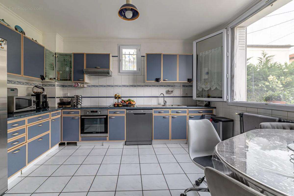 Maison à LIVRY-GARGAN