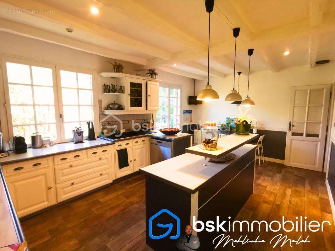 Maison à SAINT-PRIVAT-DES-VIEUX