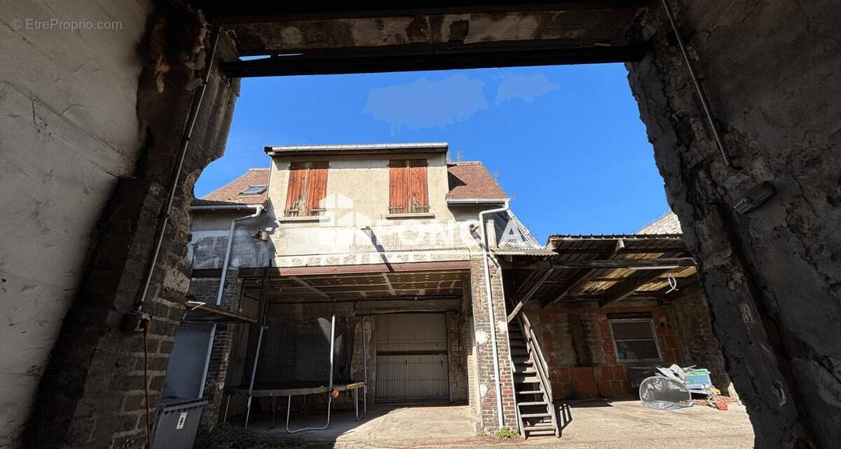 Appartement à GENNEVILLIERS