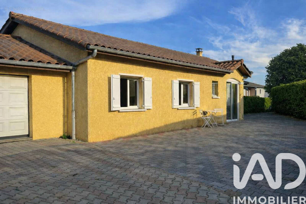 Photo 1 - Maison à PERONNAS