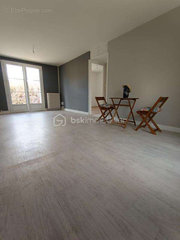 Maison à SAINT-CYR-SUR-LOIRE