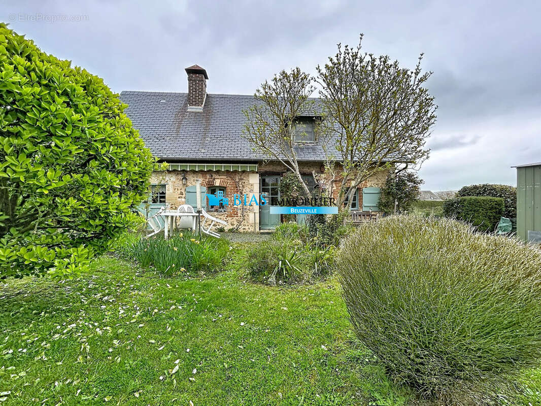 Maison à CONTEVILLE