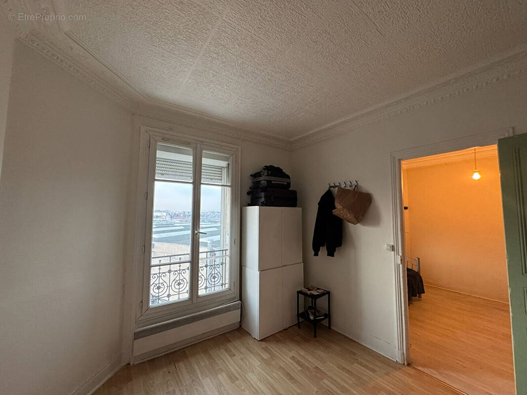 Appartement à AUBERVILLIERS