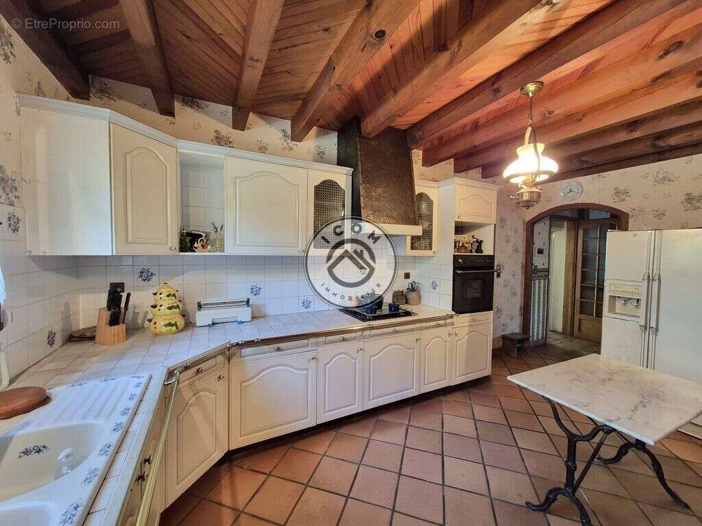 Deux maisons indépendantes sur plus d'un hectare de terrain - photo 8