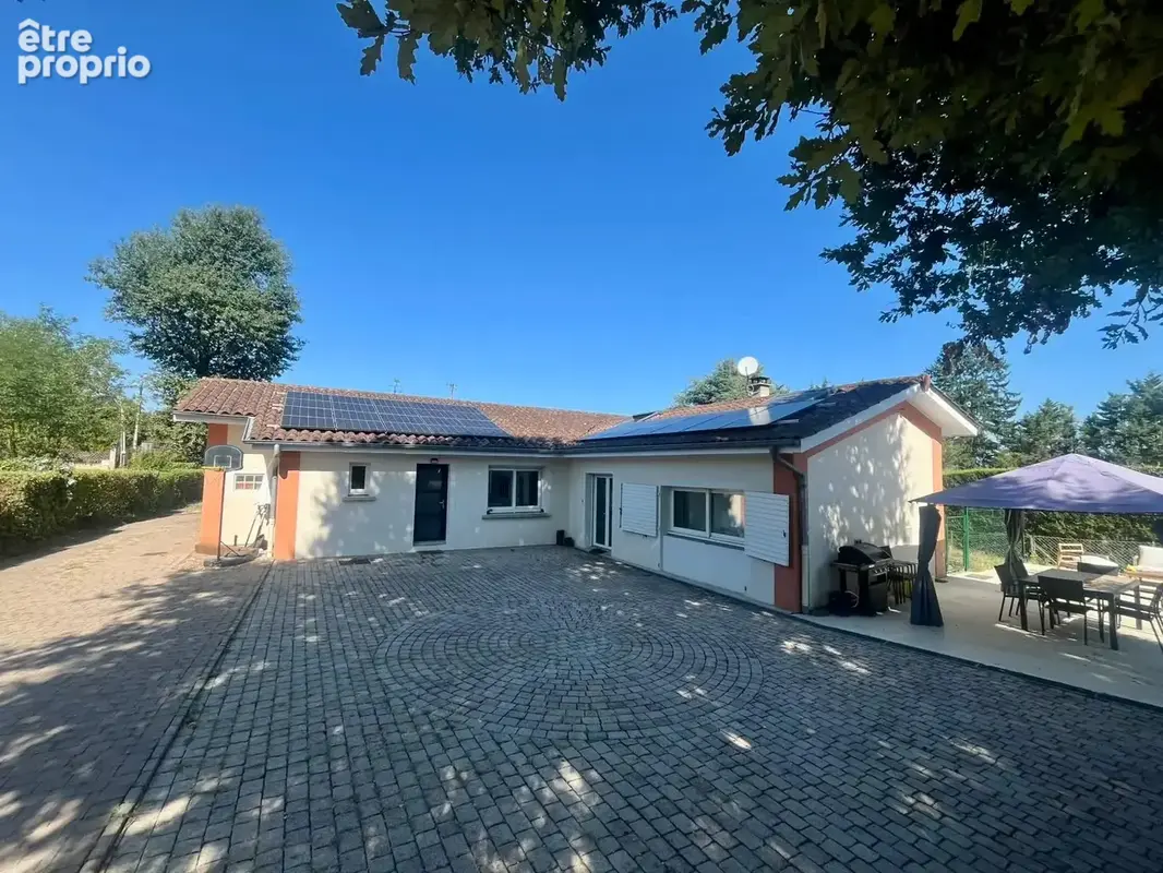 Maison 7 pièces 135 m² à vendre à Montceaux (01090) - photo 2