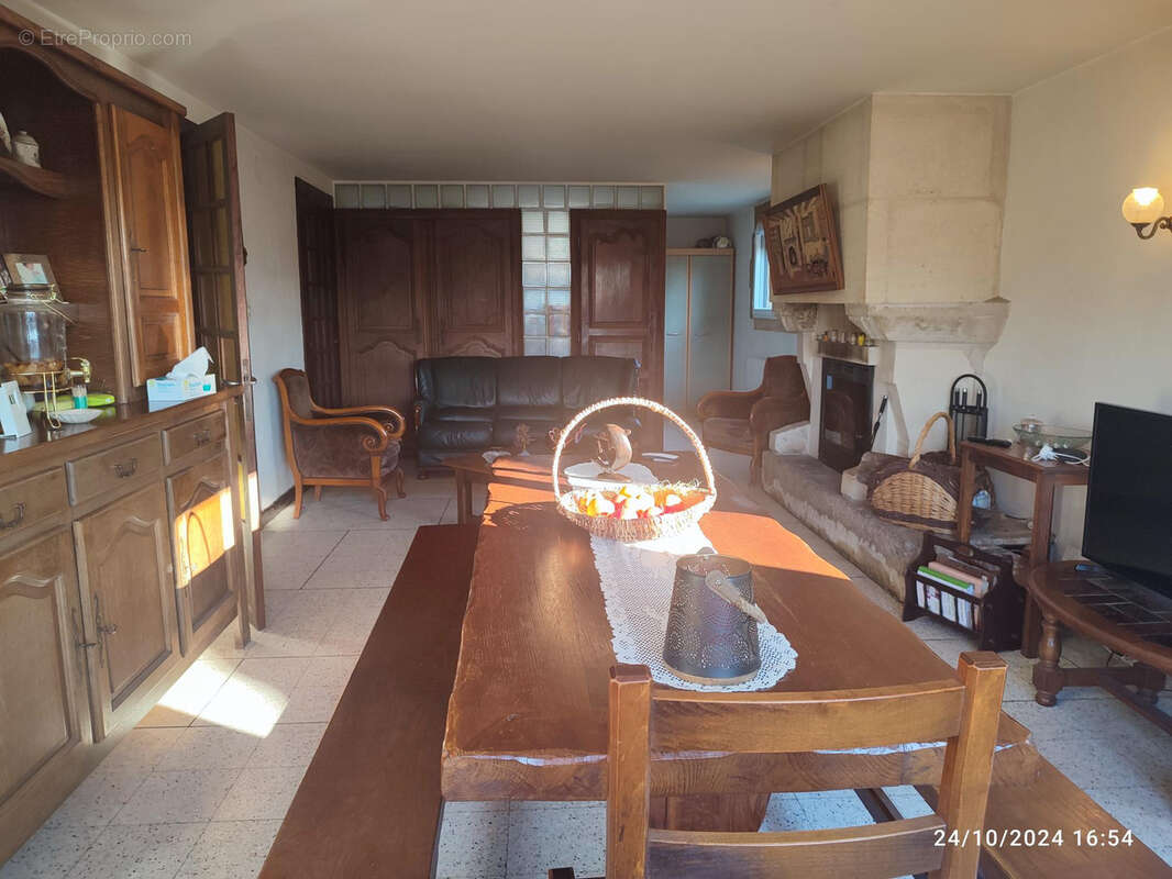 Maison à LA CHARTRE-SUR-LE-LOIR